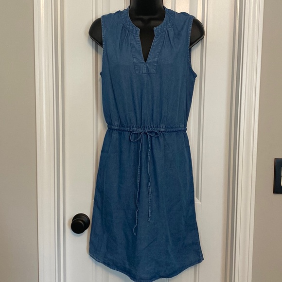 GAP Dresses & Skirts - GAP Demin Dress